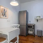 Apartment Classic Tagus River View By Lovelystay